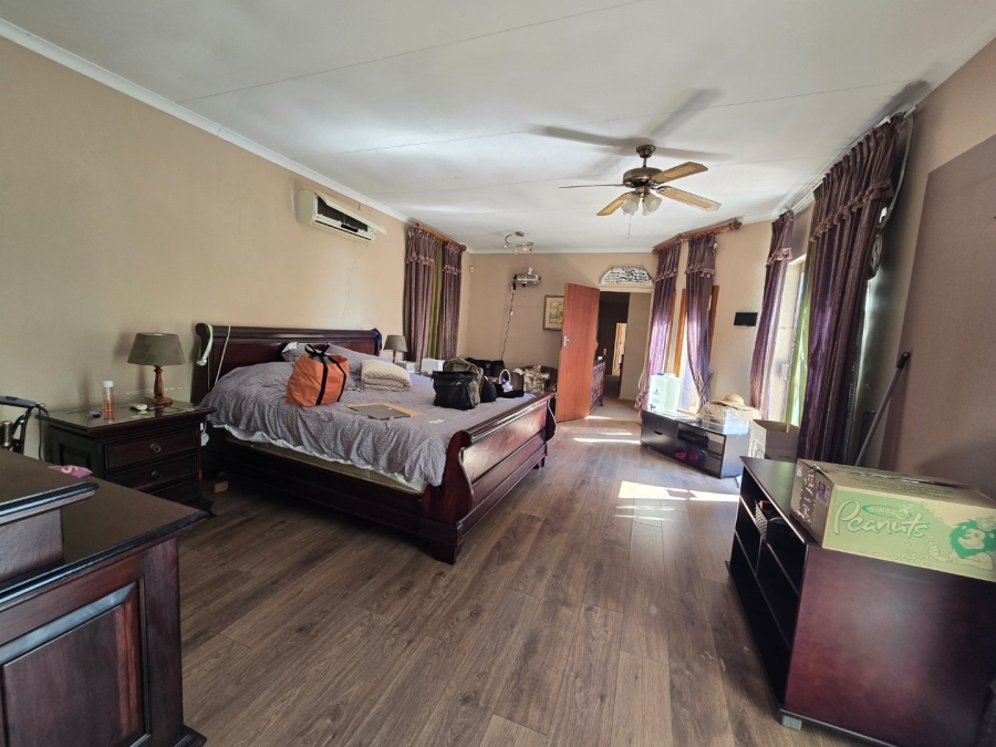  Bedroom Property for Sale in Bult North North West